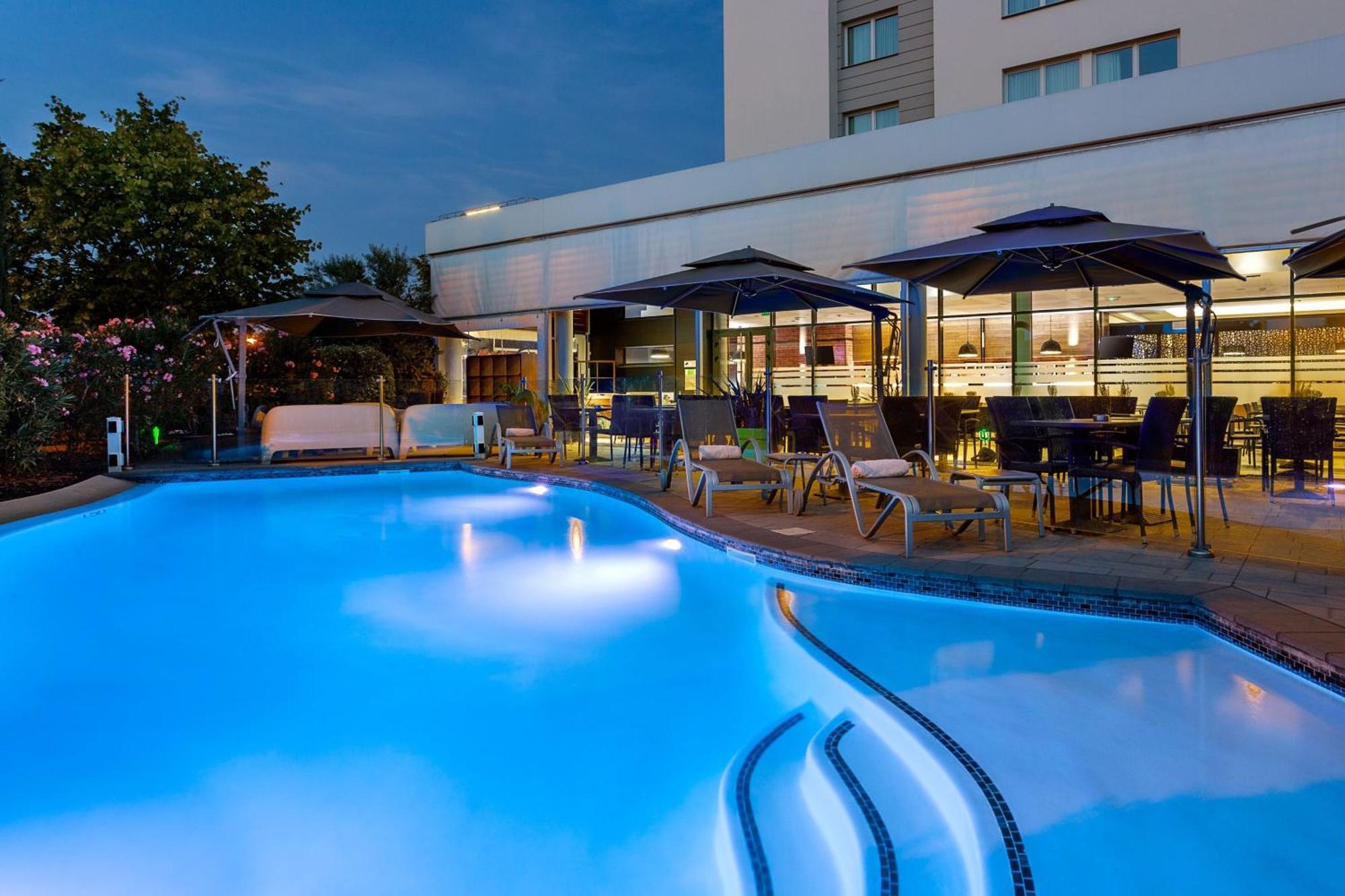 Courtyard By Marriott Toulouse Airport Hotel Eksteriør billede
