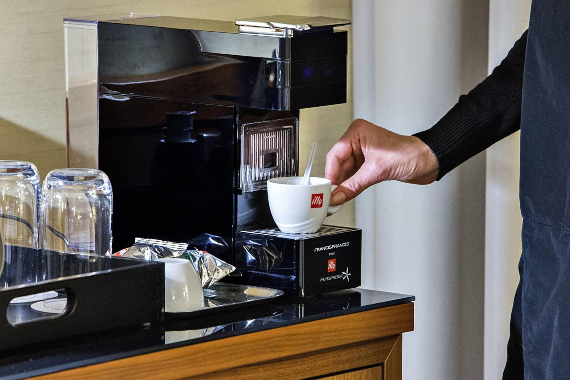 Courtyard By Marriott Toulouse Airport Hotel Eksteriør billede